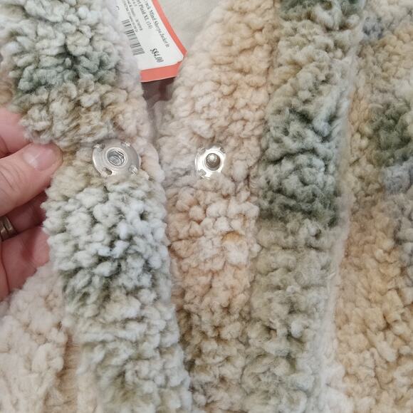 THREAD & SUPPLY One Track Mind Checkered Plaid Cropped Shacket Green XL NWT Cozy - Picture 8 of 13